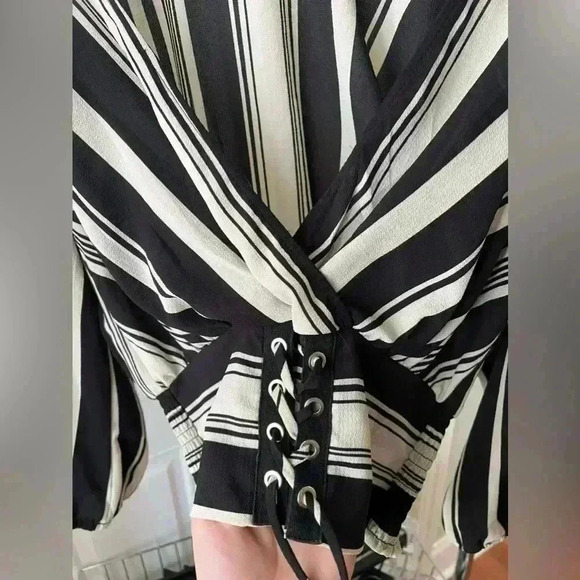 OLM blouse long sleeve top striped - Picture 2 of 6